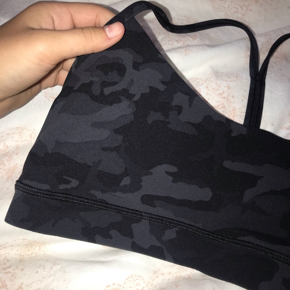 Lululemon Incognito grey multi Flow Y bra (Nulu)